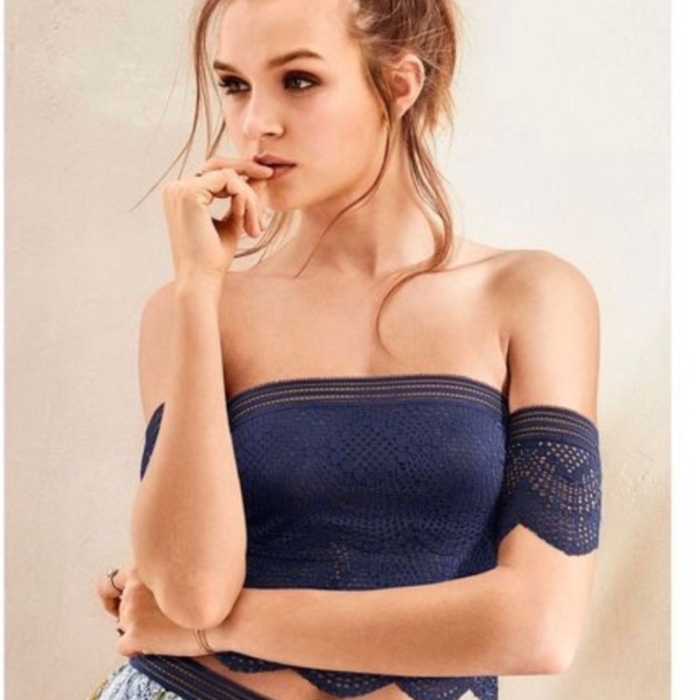 Victoria’s Secret Lace off the Shoulder Bralette